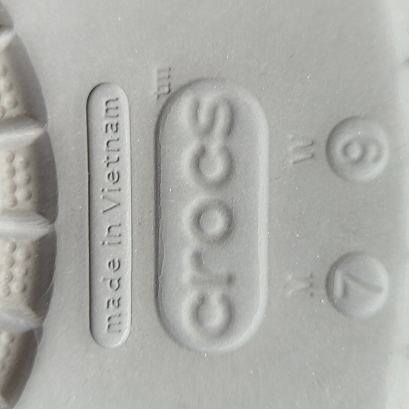 Grey Crocband Crocs. Men's size 7, women's size 9 - Picture 2 of 7